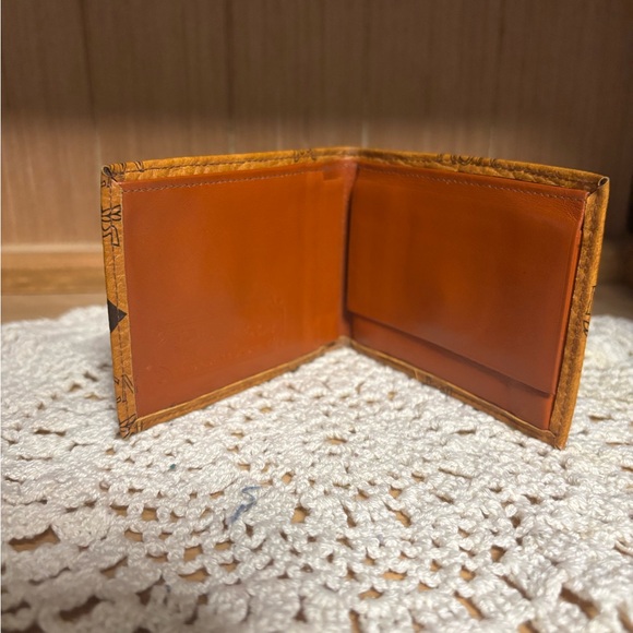 MCM Monogram Bifold Wallet - Picture 2 of 14